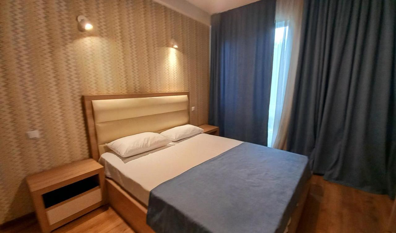 Hotel Lile Tbilisi Exteriör bild